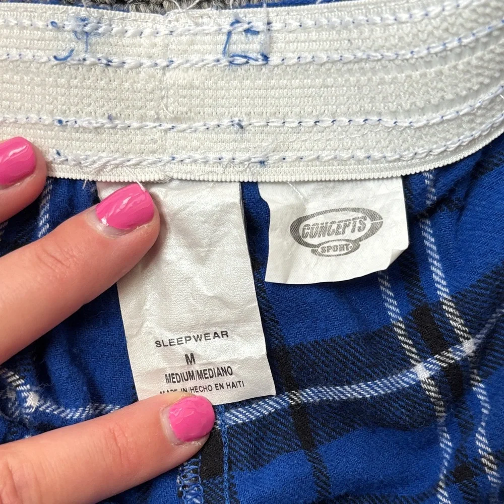 Blue Plaid Buffalo bills Shorts with Logo - Picture 2 of 4